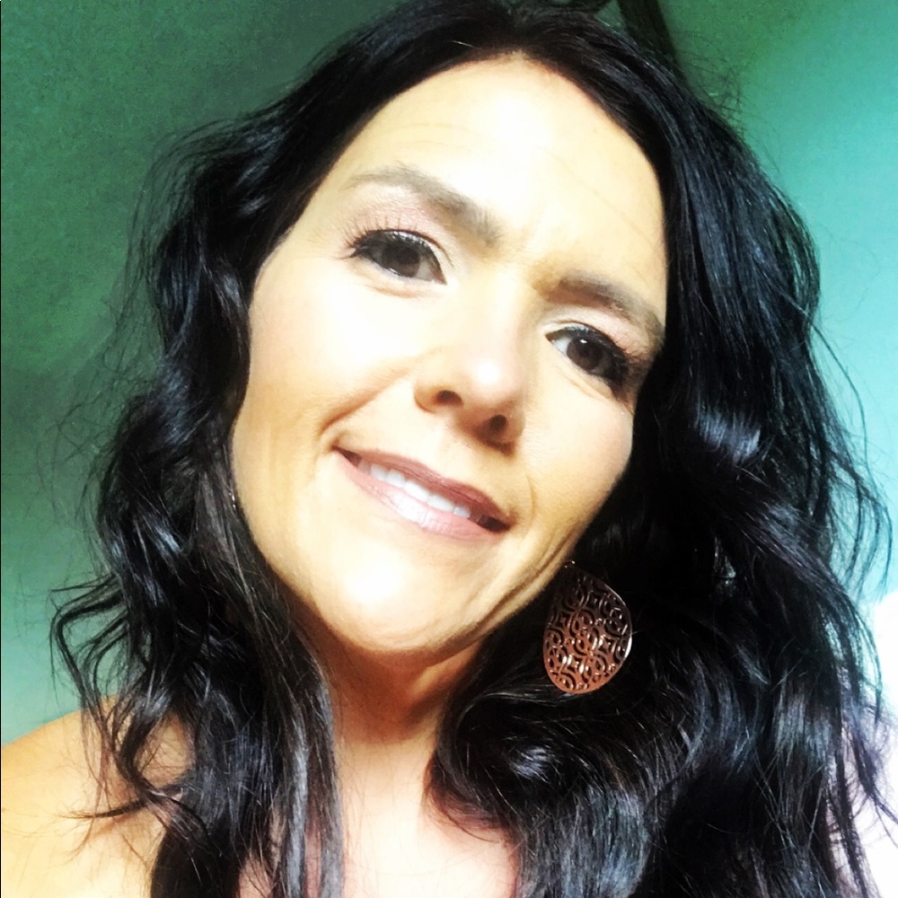 Meet your Posher, Nicole